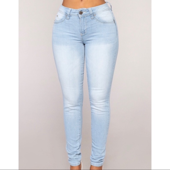 YMI Denim - YMI JEANS SIZE 7 MID RISE